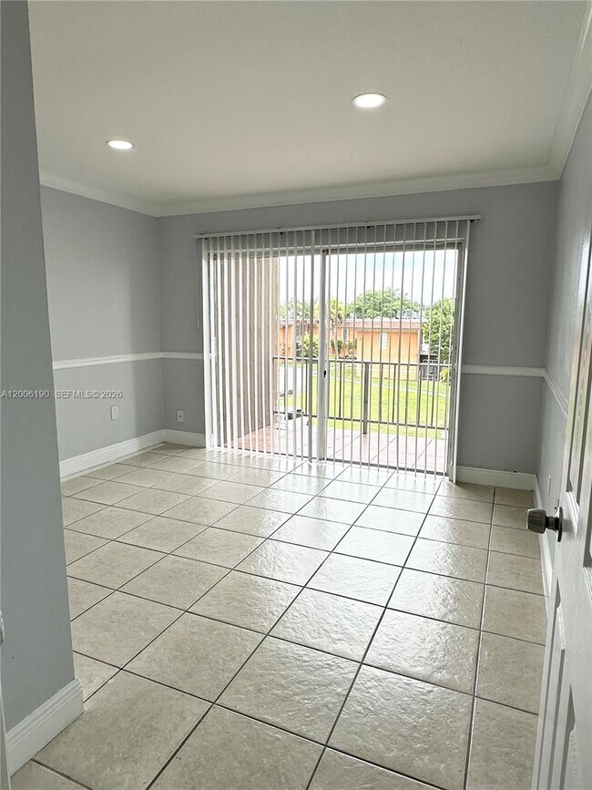 Photo - 9405 SW 76th St Unit Y32