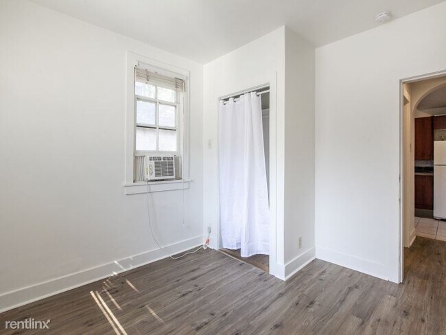 Photo - 2 br, 1 bath Triplex - 115 South 1000 East...