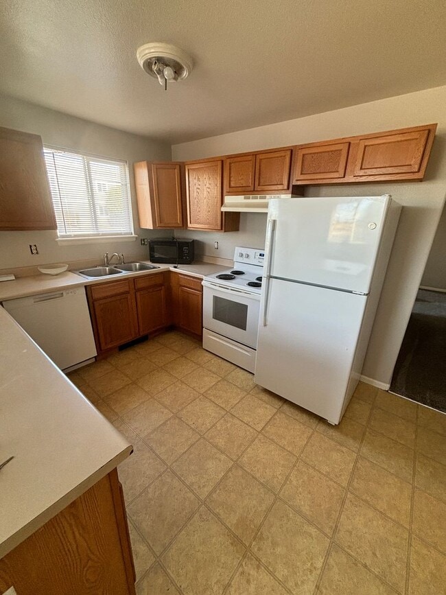 Photo - 912 E Symons St Unit A
