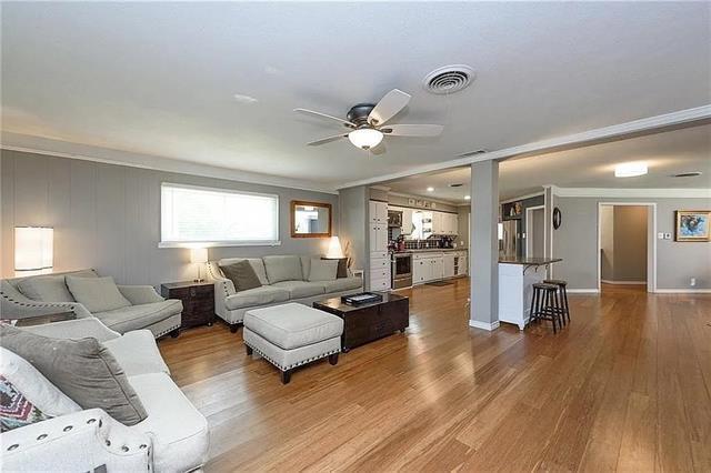 Photo - 4809 Blaney Ave
