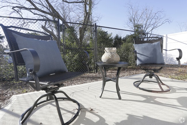 Highborne Apartments & Villas