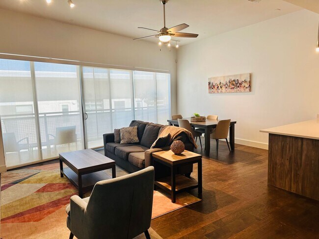 Photo - Modern 1 Bedroom in The Cedars Unit 417