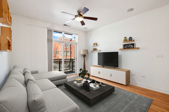 Photo - 1515 S Halsted St