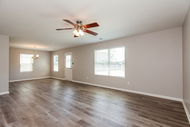 Photo - 4617 Esmeralda Drive