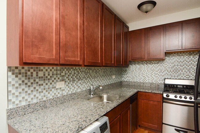 Photo - 553 W Arlington Pl Unidad 407