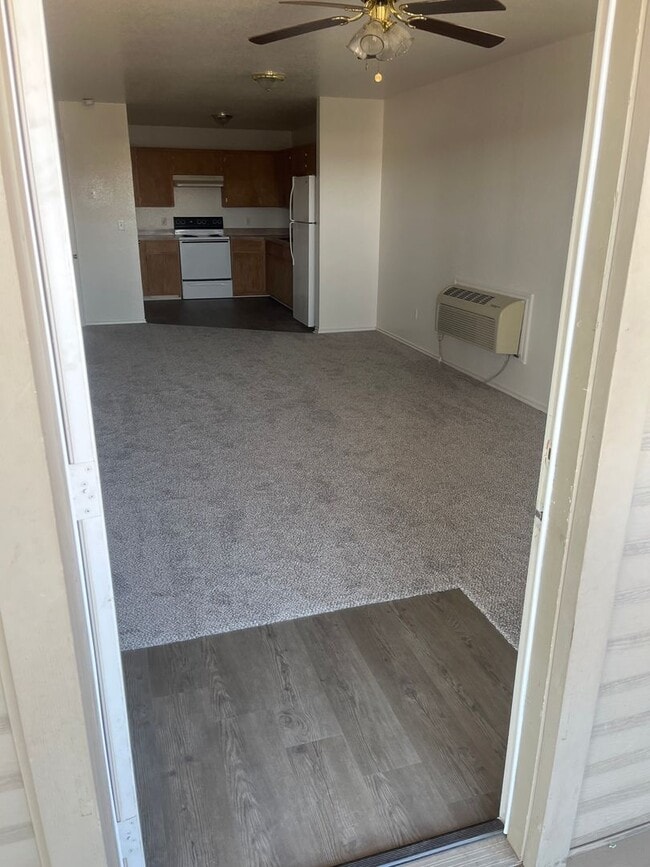 Photo - 3114 Oak Ln Unit H