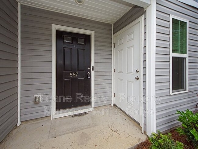 Photo - 557 Truman Dr