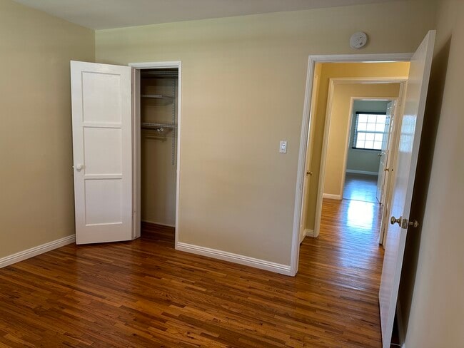 Photo - 2133 Glyndon Ave