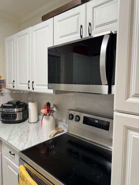 Photo - 2452 Taylor St