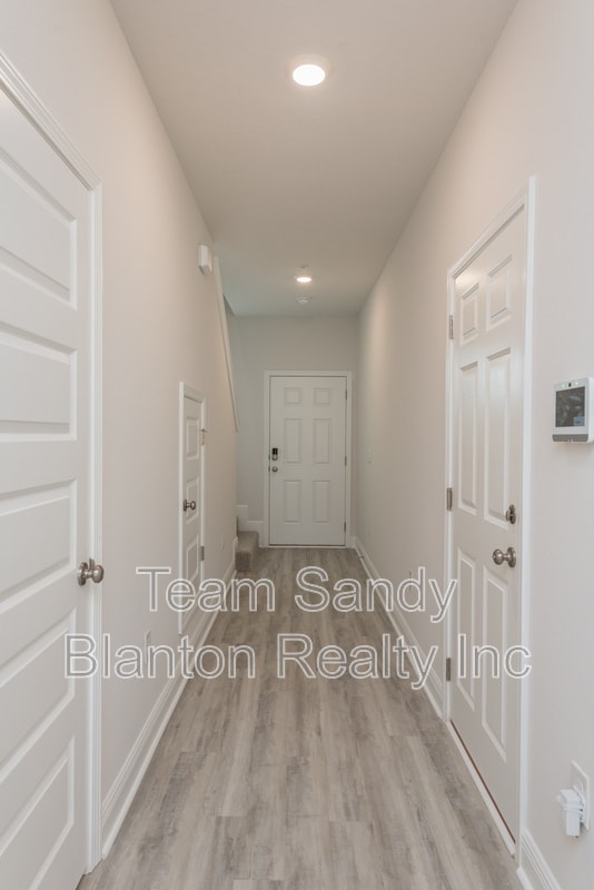 Photo - 8706 Meadow Flower Ln