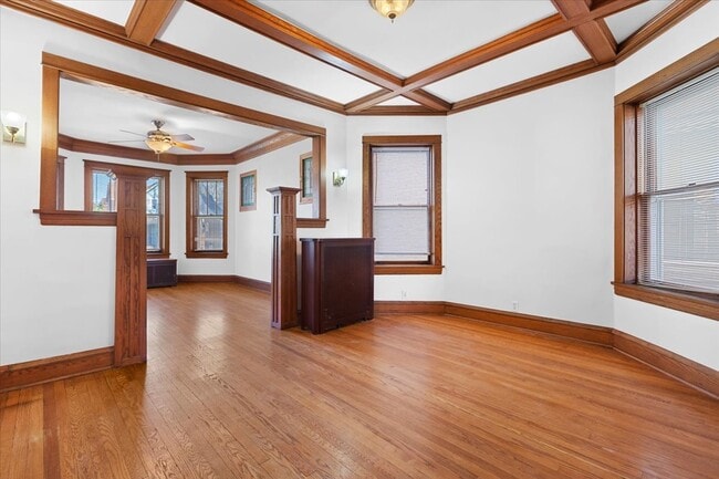 Photo - 4226 N Sawyer Ave Unit 1