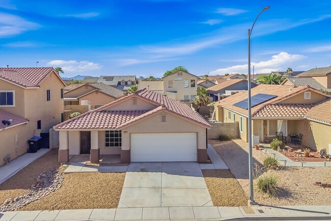 641 Bent Grass Ave