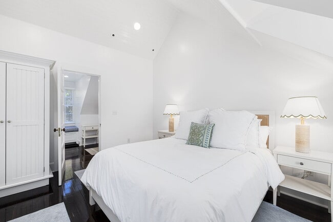 Photo - 8 Brenton Rd