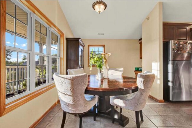 Photo - 18825 Madeline Ln Unidad C