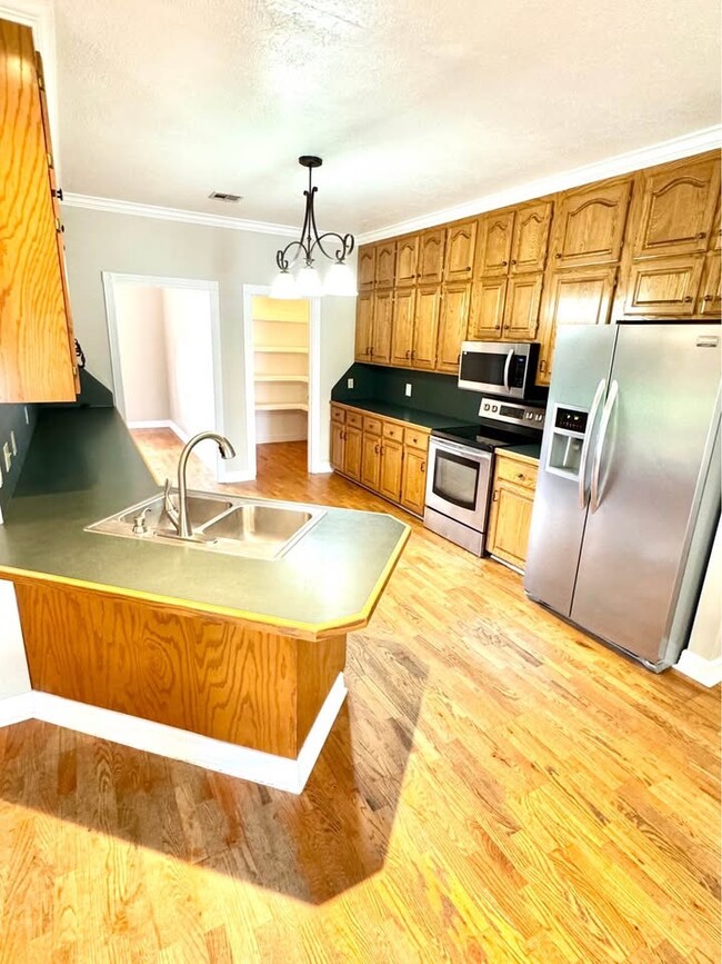 Photo - 1110 Athens Dr