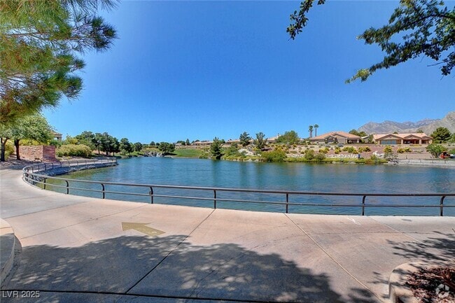 Building Photo - 2318 Spring Water Dr Rental