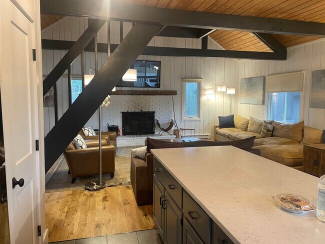 Photo - 5 Byington Ln