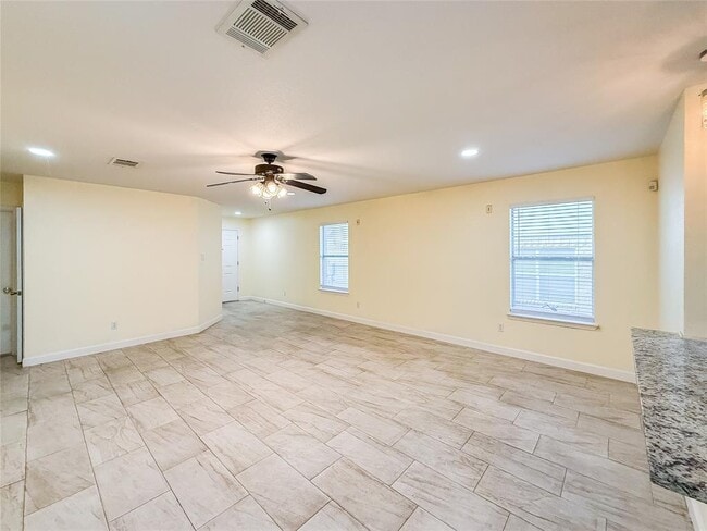 Photo - 116 Remington Dr