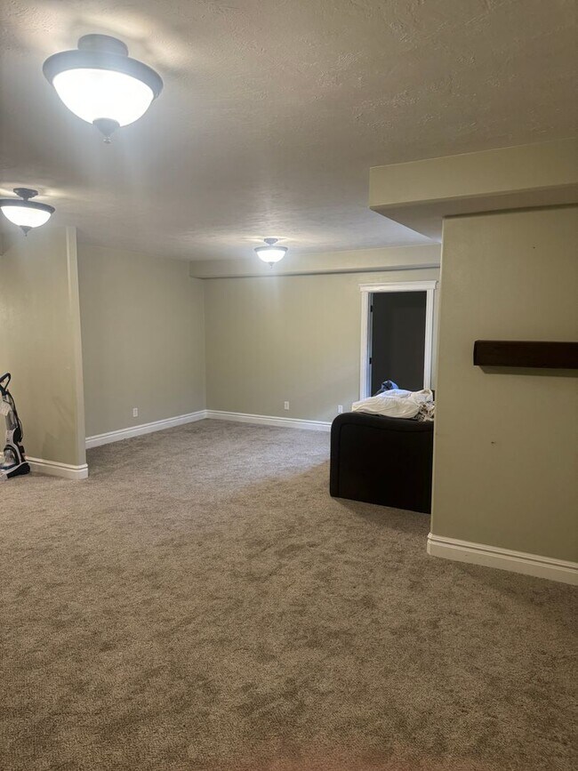 Large & Beautiful 6 Bedroom, 3 Bathroom Ho... Rental For Rent in Rigby