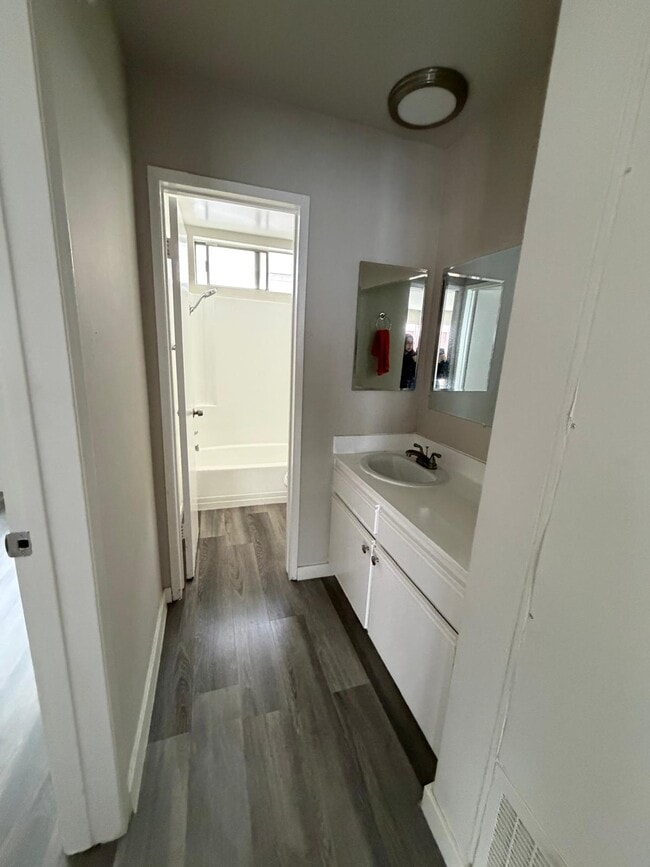 Photo - The Yarmouth Apartments