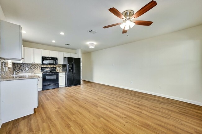 Photo - 1531 Parkfiled Cir 78664 | 3 Bed 2.5 Bath $1800