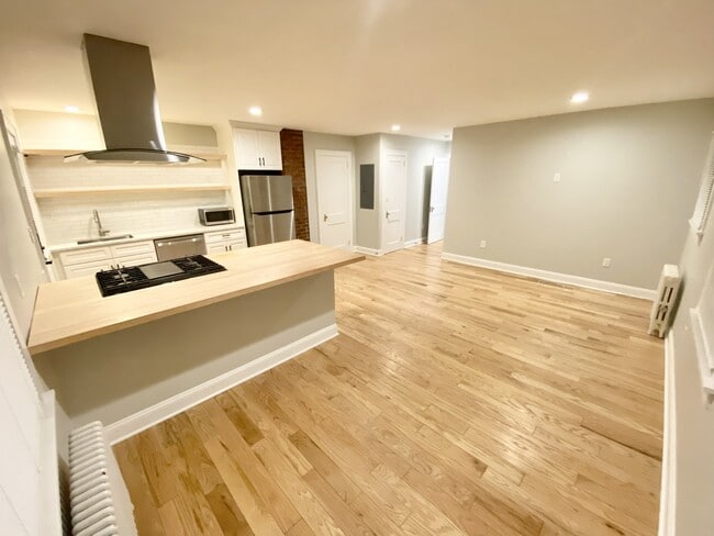 Photo - 11 Lagrange Ave Unit 3