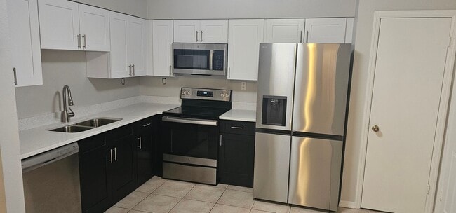 Photo - NEWLY REMODELED! 2 BED / 1 BATH / 1 CAR GARAGE (CASSELBERRY)