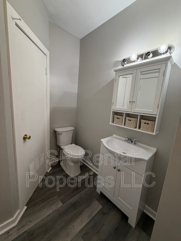 Photo - 243 S Main St Unit 8