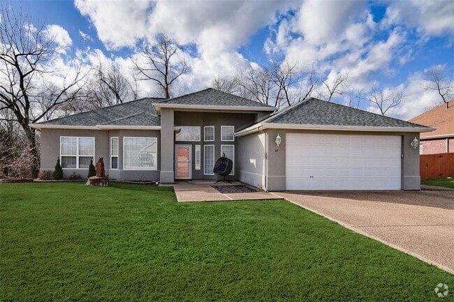 Building Photo - 69 Witherby Dr Rental