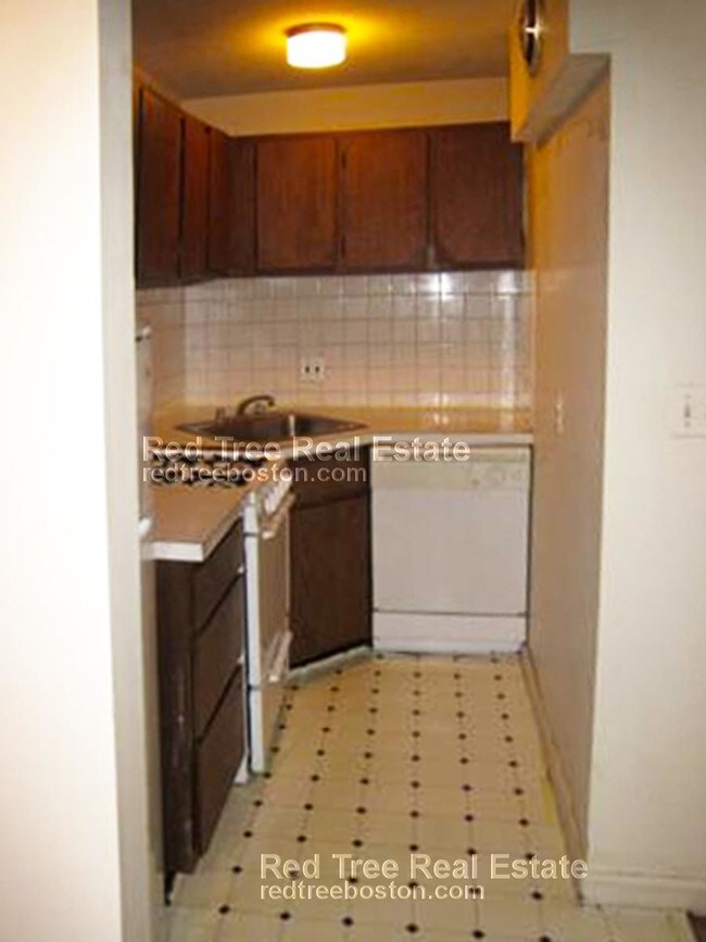 Photo - 144 Kenrick St Unit 23