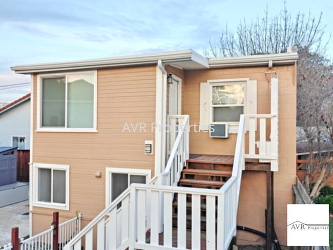 Building Photo - Private Downtown Livermore Studio ADU. Nearly everything is new