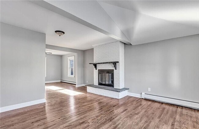 Photo - 41 Spring St