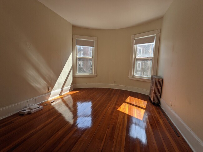 1595 Beacon St Unidad 4