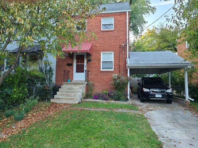 Building Photo - 6907 Little Falls Rd Rental