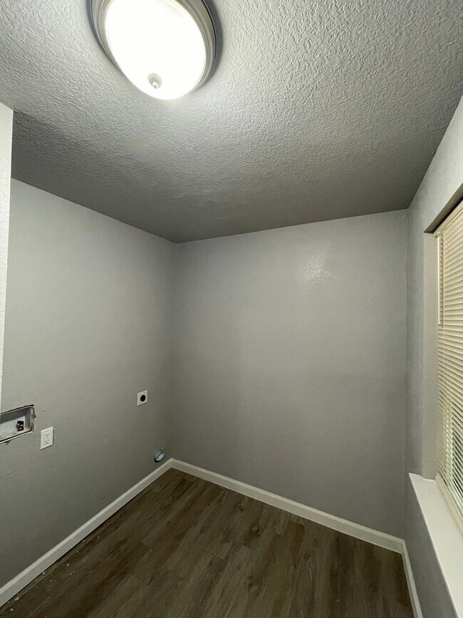 Photo - 3001 Ave K Unit C