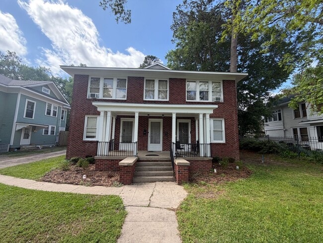 Photo - 547 Wilkinson St