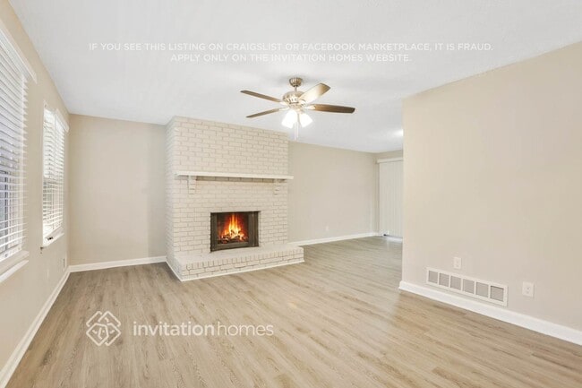 Photo - 388 Stockwood Dr