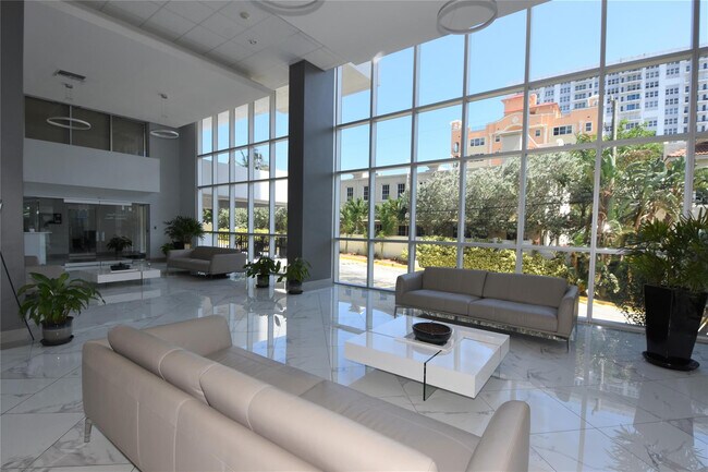 Photo - 525 N Ocean Blvd Unidad 522