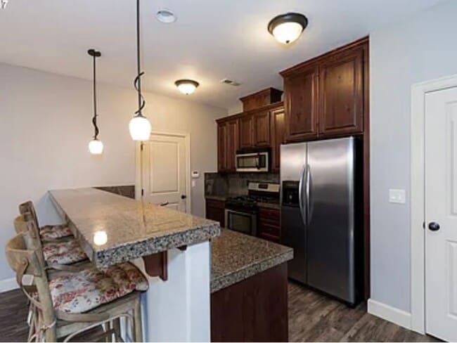 Photo - Wonderful Sandy home available now!