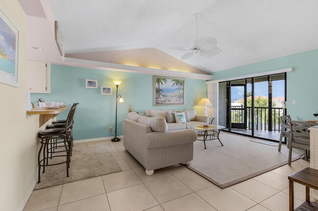 Building Photo - 4708 SW 8th Pl Rental
