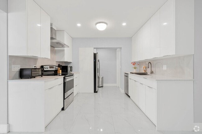 Building Photo - 255 Glouchester St Rental