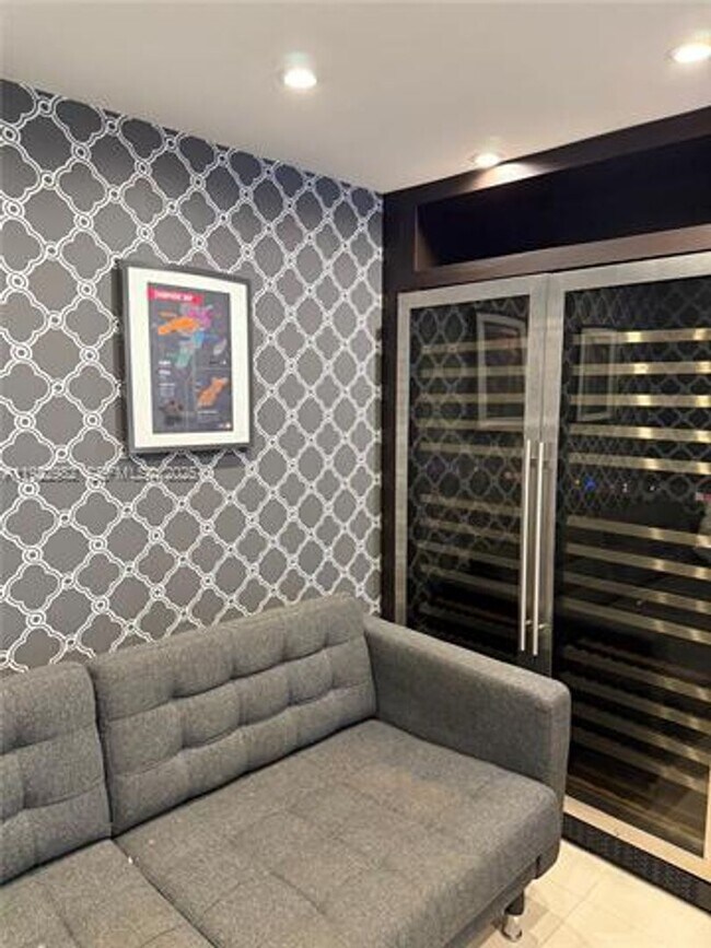 Photo - 825 Brickell Bay Dr Unit 825 Brickell Bay Dr 1151