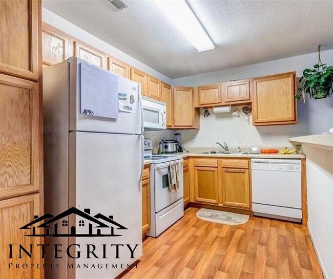 Photo - 21067 Harbor Ln Unit B