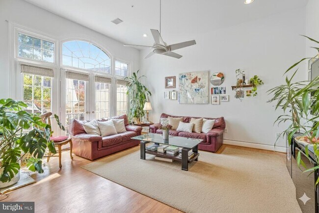 Photo - 7953 Turncrest Dr