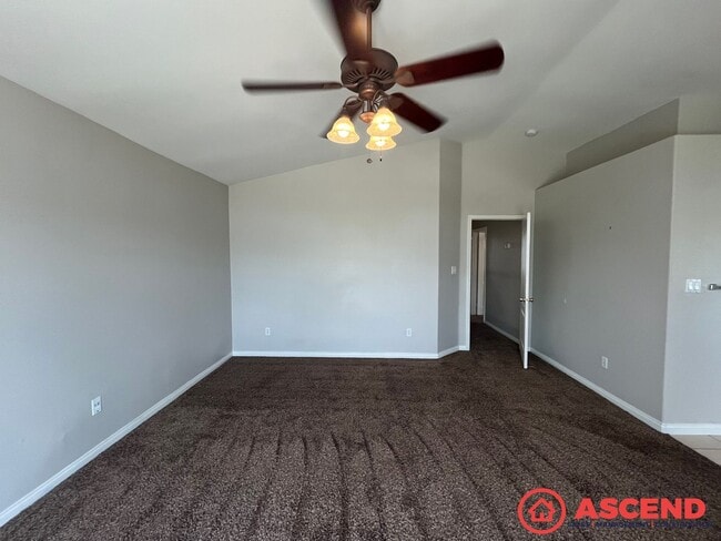 Photo - Stunning 5 Bedroom In Gated Community!