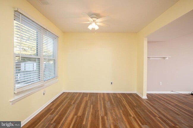 Photo - 225 Cedar Dr