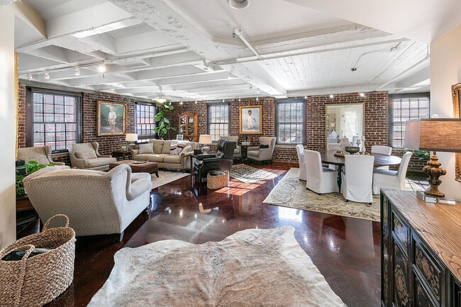 Photo - 535 Locust St Unit 303