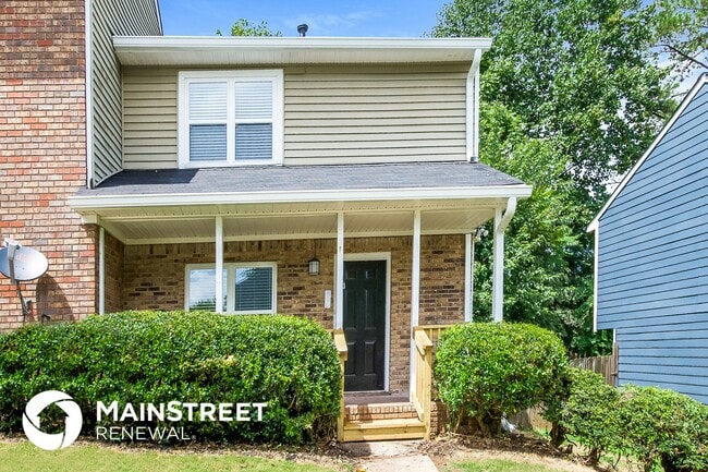 Photo - 304 Flagstone Way