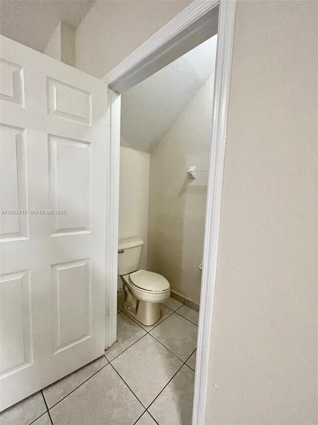 Photo - 16660 SW 83rd Ln Unit 16660