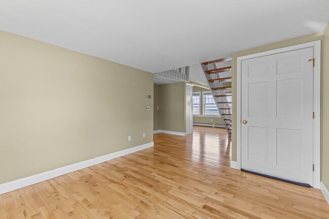 Photo - 185 Thayer Bay Rd Unit Thayer Bay Apartment